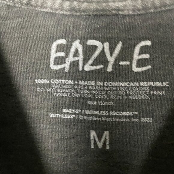 Eazy-E Compton Graphic T-shirt size Medium - Picture 2 of 4